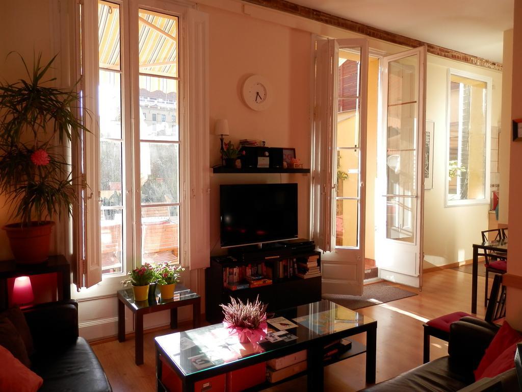 Barcelona Central Garden Hostal Bagian luar foto