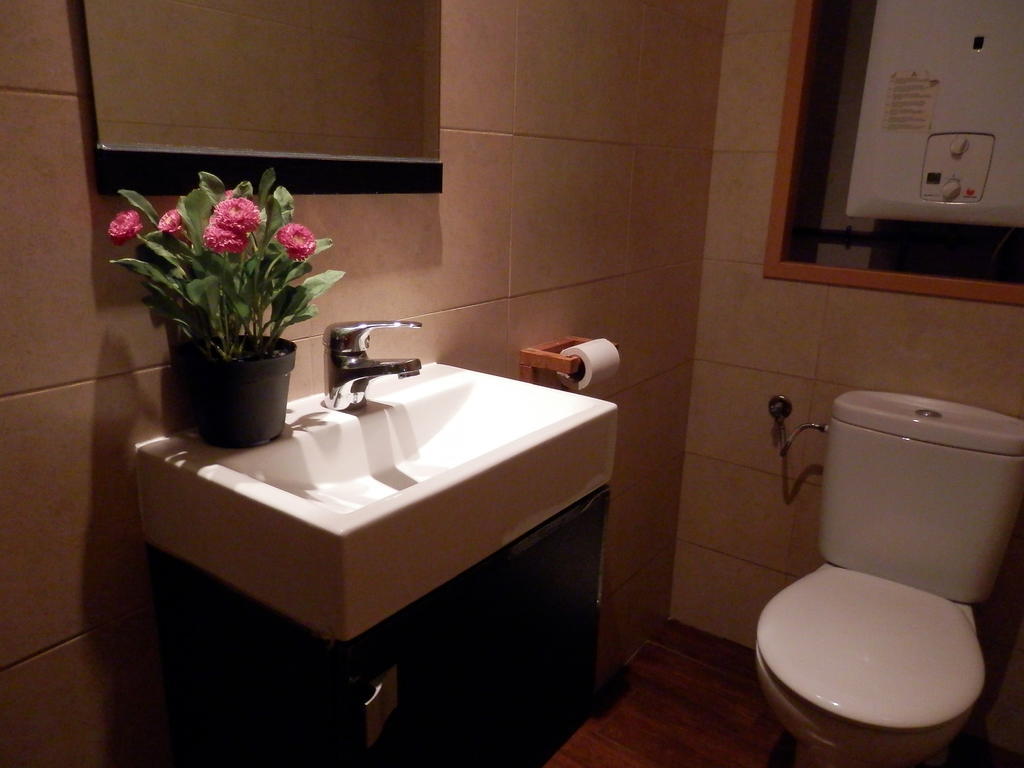 Barcelona Central Garden Hostal Bagian luar foto