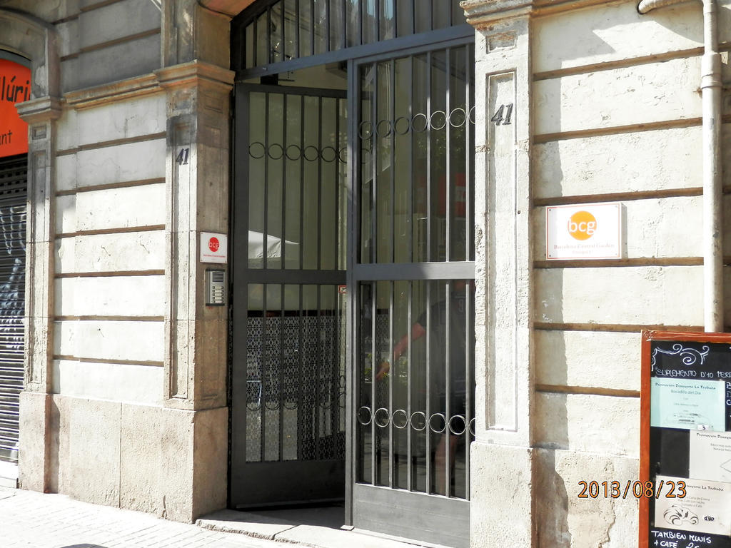 Barcelona Central Garden Hostal Bagian luar foto