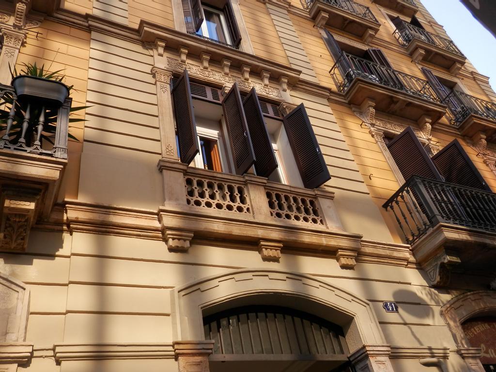 Barcelona Central Garden Hostal Bagian luar foto